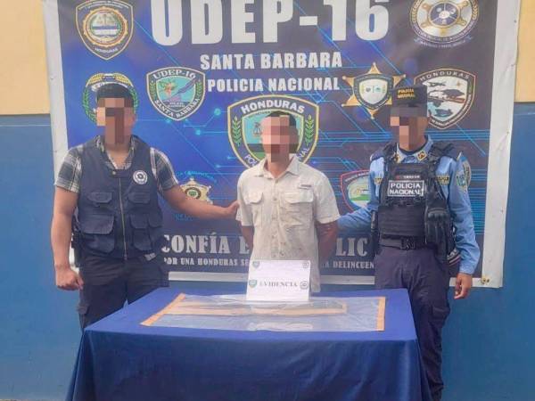 El primo de 29 años atacó al pastor por problemas personales, según el informe policial.