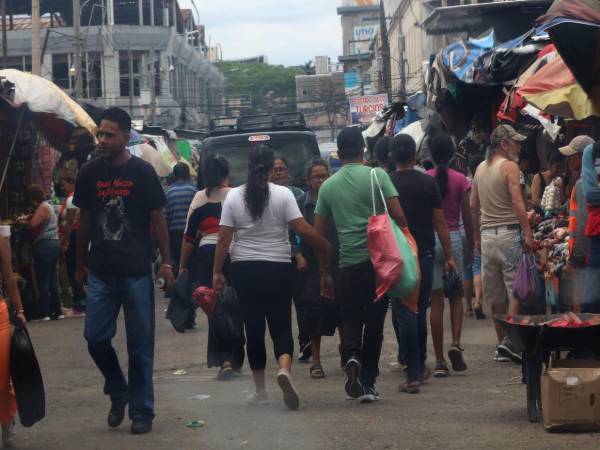 Los hombres siguen encabezando la más conocida como central de riesgo con 571,238 deudores y 515,412 personas con deudas vigentes eran mujeres a marzo de 2025.