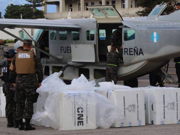 Este martes —2 de diciembre— comenzó el retorno del material electoral que se utilizó en el departamento de Gracias a Dios, a la capital de la República, para el respectivo escrutinio.