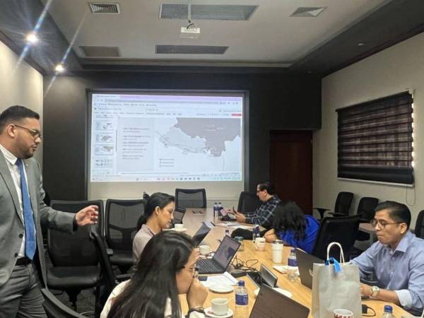 Se prevén próximas acciones, incluyendo una misión comercial en octubre y la participación en la Expo Feria Regional en junio.