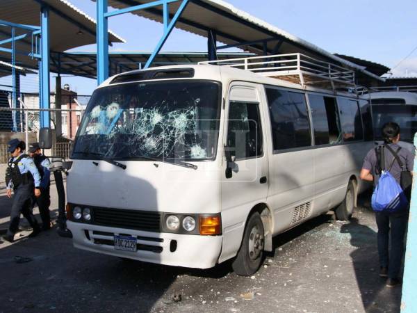 La Policía Nacional brindó los primeros avances sobre sus investigaciones de los actos vandálicos en el Estadio Nacional.
