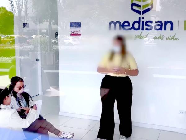 La Empresa de Servicios de Belleza, Terapia y Salud, razón social de Medisan en Honduras es accionista de Medisan Colombia. Periodistas de ese país expusieron cómo operaban y le sacaban créditos a los pacientes.