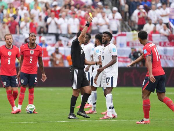 La fase de grupos del Mundial 2026 dejó grandes partidos, pero también estuvo marcada por controversiales decisiones arbitrales que generaron dudas sobre la transparencia en el torneo.