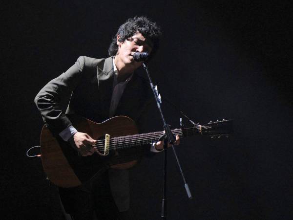 Ed Maverick se convirtió con 17 años en uno de los cantautores más jóvenes y escuchados de la escena mexicana.