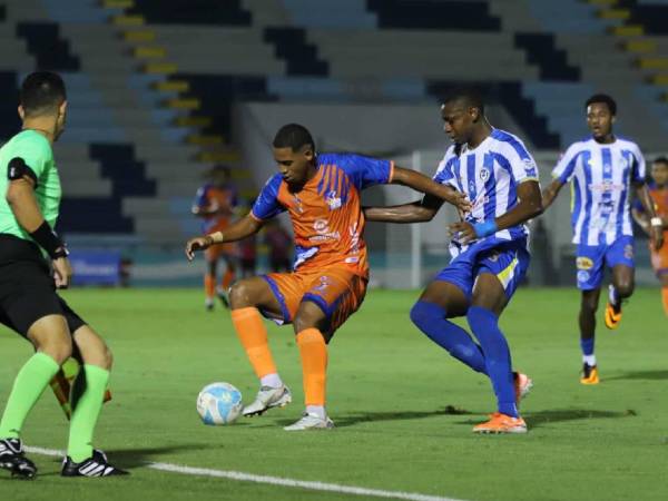 Imágenes del desarrollo del partido.