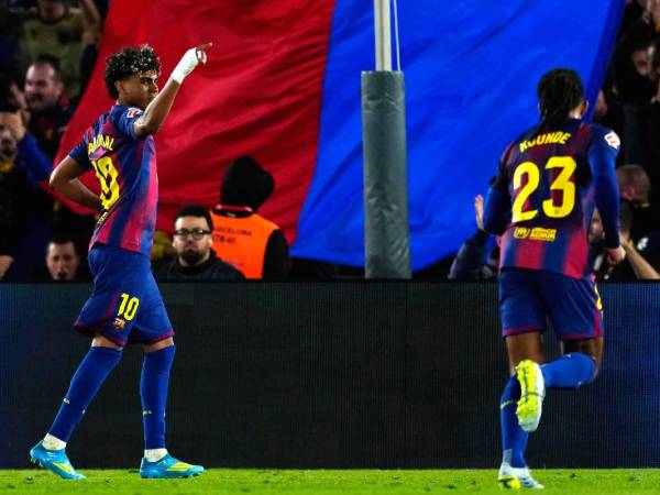 Imágenes del desarrollo del partido.