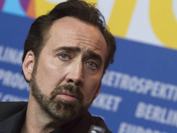 Christina Fulton, exnovia de Nicolas Cage, demanda al actor y a su hijo Weston Cage tras un ataque físico.
