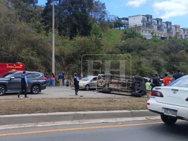Jóvenes que viajaban a un partido de fútbol resultan heridos tras despiste en la CA-5