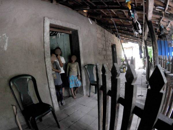 Los niños son los que más sufren por la crisis alimentaria en el Corredor Seco.