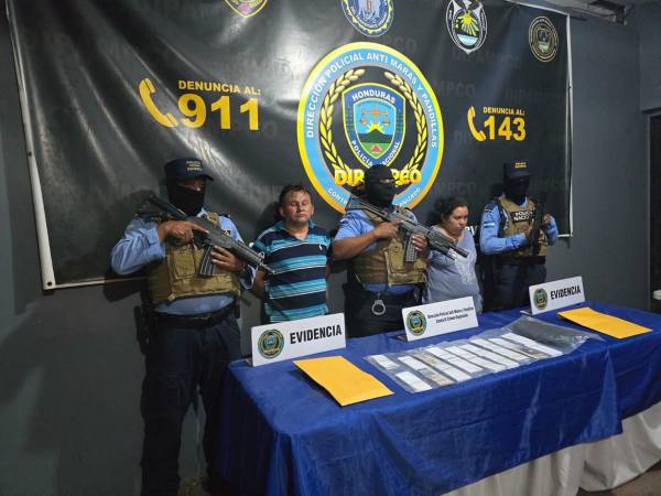 Los sospechosos fueron remitidos ante la Fiscalía correspondiente, acusados del delito de extorsión.