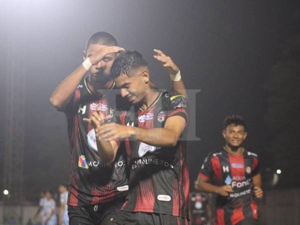 Imágenes del desarrollo del partido.