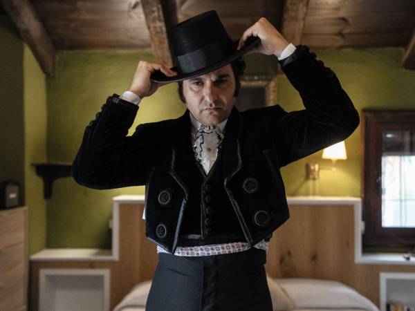 La retirada de Morante priva a los aficionados a la fiesta taurina de una leyenda admirada por su arte, valentía e imaginación.