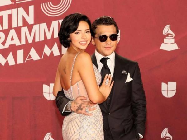 Ángela Aguilar y Christian Nodal habrían decidido tener un hijo durante 2026. La información proviene de personas cercanas a los artistas, quienes aseguran que la pareja atraviesa su mejor momento sentimental tras superar los rumores de infidelidad que circularon semanas atrás.