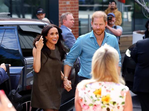 El rey Carlos III confirmó que los duques de Sussex no recuperarán el tratamiento de Altezas Reales y que continúa vigente el acuerdo de 2020.