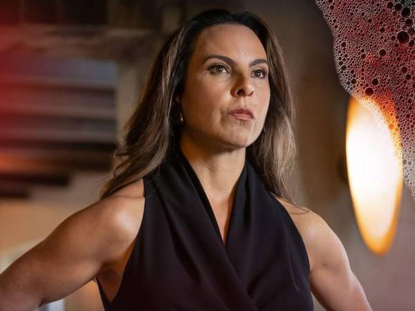 La protagonista de La reina del sur denunció que las mujeres latinas continúan siendo estereotipadas y sexualizadas, y expresó su deseo de romper con esos moldes desde su nuevo trabajo en la serie Volver a caer.