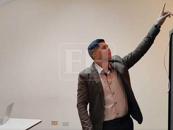 El regidor número 10 de la Alcaldía del Distrito Central aseguró que se están realizando gestiones para reparar y mejorar las condiciones de su oficina.