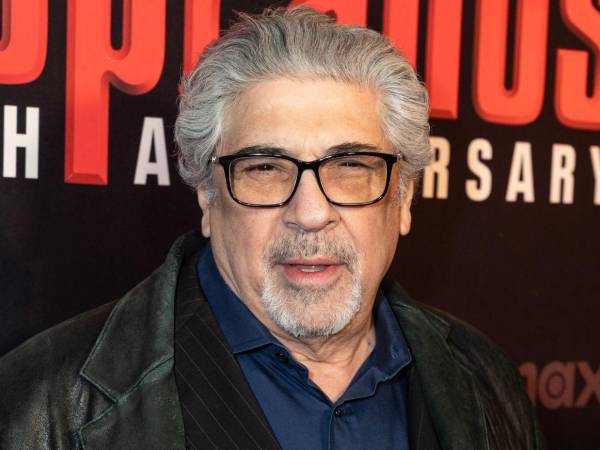 Antes de ser Big Pussy, el intérprete sirvió en la Marina durante Vietnam y debutó en el cine pasados los 40 años.