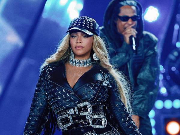 Jay-Z y Beyoncé adquirieron la propiedad, de siete habitaciones, en 2017 por 26 millones de dólares. Los representantes de la pareja no respondieron a las solicitudes de comentarios.