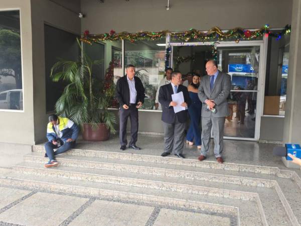 Los abogados Jaime Rodríguez y César Cáceres interpusieron las denuncias, el pasado 23 de diciembre, contra las siete personalidades de la política nacional.