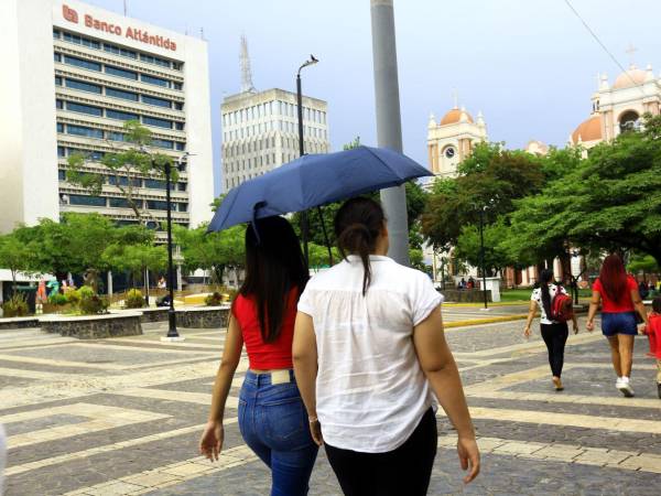San Pedro Sula se esperan cielos nublados y lluvias leves.