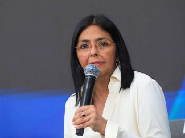 La presidente interina afirmó que pueden trabajar de manera conjunto con EE UU.