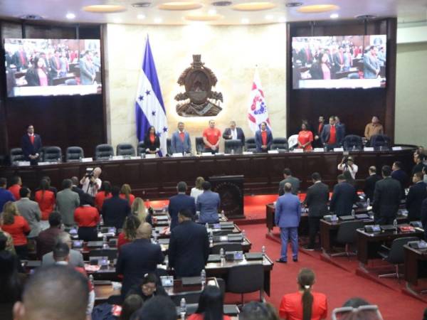 La medida responde a los continuos cuestionamientos de diversos sectores sociales y políticos en torno al rol operativo y la escasa visibilidad de los representantes hondureños en el organismo con sede en Guatemala.