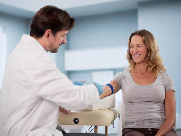 La lipoproteína A destaca como un factor de riesgo especialmente importante.