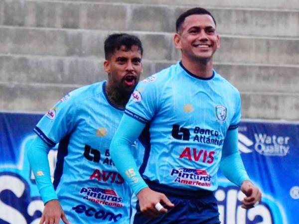 Imágenes del desarrollo del partido.