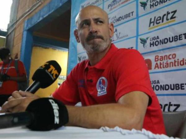 El Olimpia fue aplastado por el Génesis PN en La Paz, resultado que impulsó a Eduardo Espinel poner su renuncia en el equipo 'melenudo' y dejar el banquillo