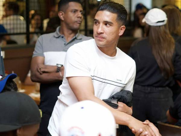 Michaell Chirinos anotó uno de los goles en la gran final del fútbol hondureño con el Olimpia.