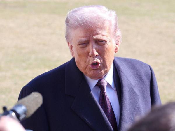 Trump dice que si Estados Unidos toma Cuba se beneficiarán sus ciudadanos.