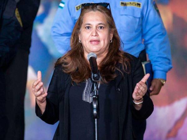 Julissa Villanueva expresó que se deberían cambiar las políticas públicas de seguridad tomadas por el ministro Gustavo Sánchez.