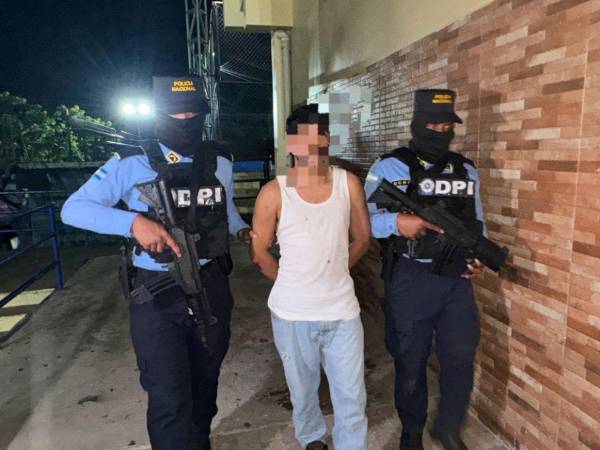 El detenido es líder de la banda Los Tarzán, según informó la Dirección Policial de Investigaciones (DPI).