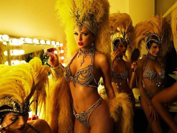 El universo de Taylor Swift se expande al cine con el estreno de <i>The Fate of Ophelia</i>, un videoclip que mezcla música, historia y simbolismo