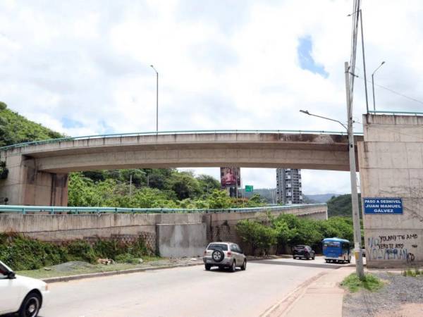 El cierre parcial se realizará para permitir la instalación de losas en el puente Juan Manuel Gálvez, como parte de los trabajos que se ejecutan en esta infraestructura vial.