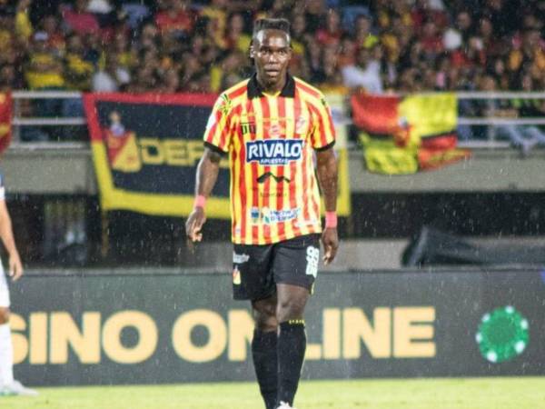 Rubilio Castillo aún no marca con el Deportivo Pereira de Colombia.