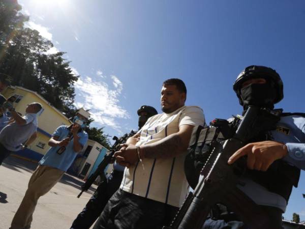 El taxista detenido habría pertenecido a una estructura criminal conocida como “El Vampi”.