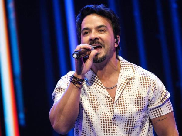 Como puertorriqueño, me siento increíblemente orgulloso de mis raíces y de la oportunidad de celebrar nuestra cultura, dijo el cantante Luis Fonsi.