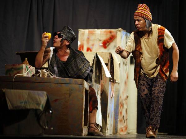 El teatro no es solo un asunto de entretenimiento, es el arte de cuestionar y provocar, de mirar hacia las partes más claras y más oscuras de la humanidad.