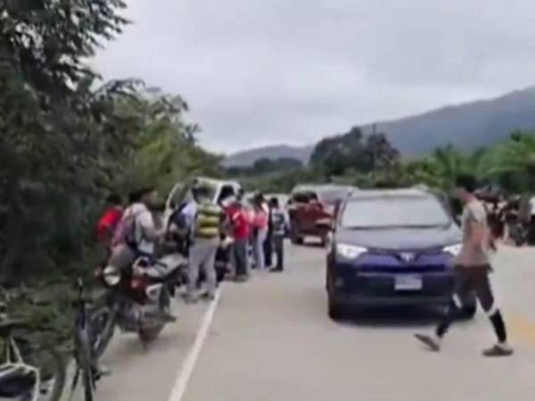 Una familia completa murió tras un accidente entre un camión y una motocicleta en Nueva Arcadia, Copán. Entre las víctimas hay dos menores.