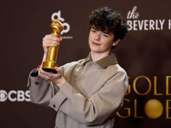 La miniserie Adolescencia se coronó como una de las grandes protagonistas de la 83ª edición de los Golden Globe Awards, conquistando premios clave y consolidando su impacto tanto ante la crítica como entre el público.