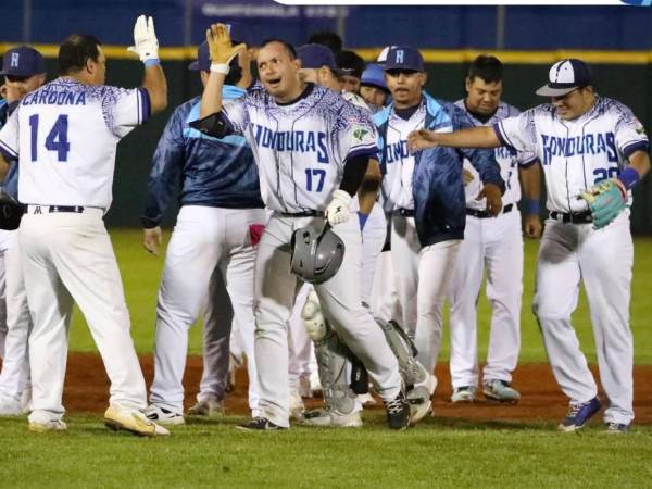 El combinado nacional estuvo conformado por una mezcla de jugadores experimentados y jóvenes promesas.