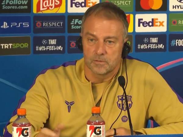 Hansi Flick pidió a los periodistas respetar al Galatasaray.