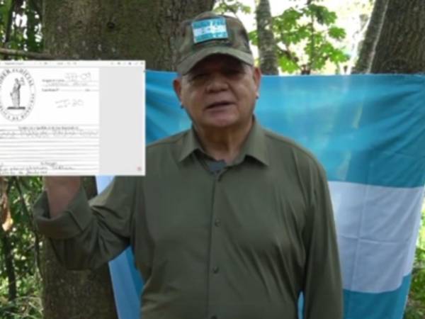 Momento en el que Vásquez Velásquez expone el requerimiento en contra de Zelaya en 2009.