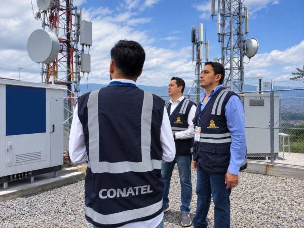 Las autoridades de la Comisión Nacional de Telecomunicaciones (CONATEL) realizan el proceso para la apertura de la nueva etapa para expandier la conectividad en Honduras.