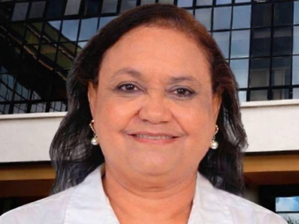 “Me siento agraviada, en mis derechos y en todo”, expresó Mejía al ingresar a la sede judicial.