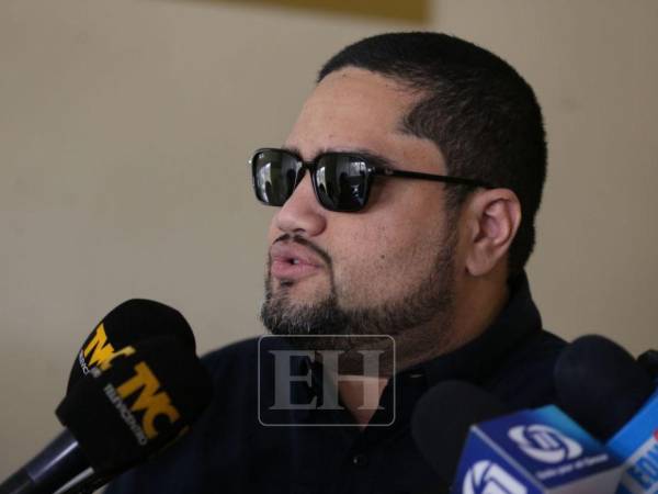 El exministro José Carlos Cardona llegó este lunes a la Corte para continuar con la audiencia.