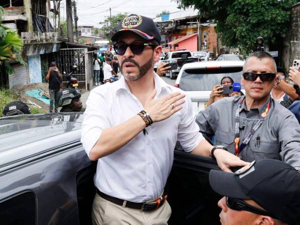 Abelardo de la Espriella anunció un plan para reconstruir el Chocó tras el terremoto en Colombia.