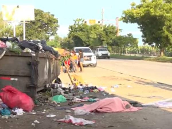 Un hombre fue asesinado a machetazos en la colonia Omonita, entre La Lima y El Progreso. El sospechoso es buscado por la Policía tras el violento crimen.