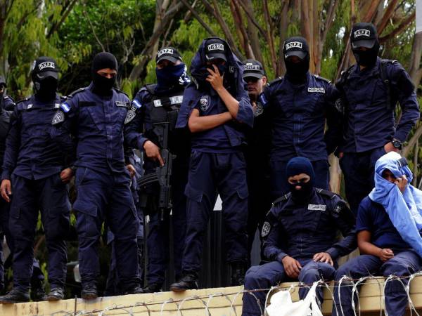 Entre 2018 y mediados de 2026, más de 10,700 policías fueron sancionados por diferentes faltas.